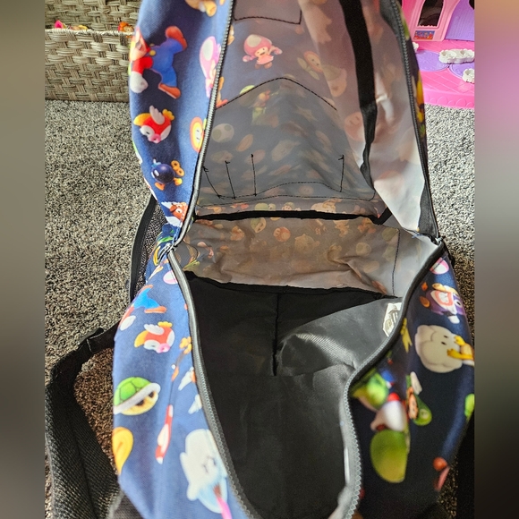 Super Mario Brothers U Delux Backpack - Picture 3 of 9